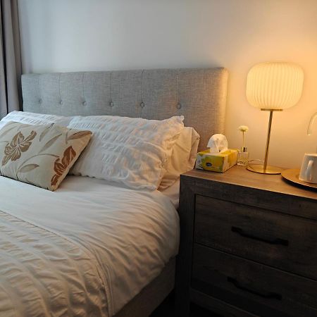 Private Room With Ensuite & Garden Epsom Оукланд Екстериор снимка