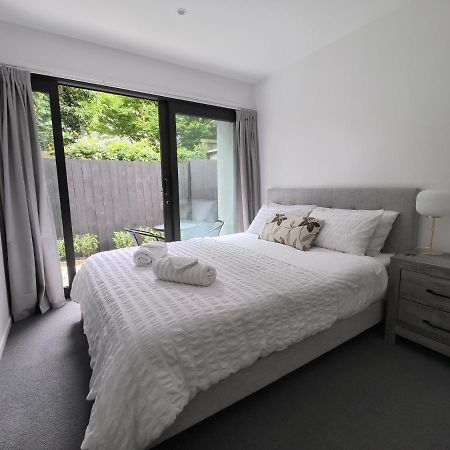 Private Room With Ensuite & Garden Epsom Оукланд Екстериор снимка