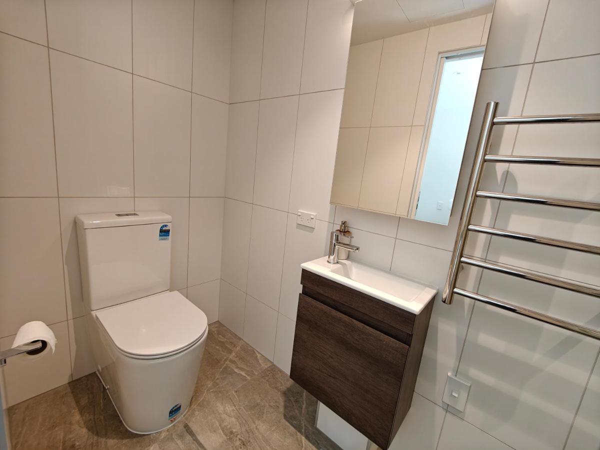 Private Room With Ensuite & Garden Epsom Оукланд Екстериор снимка