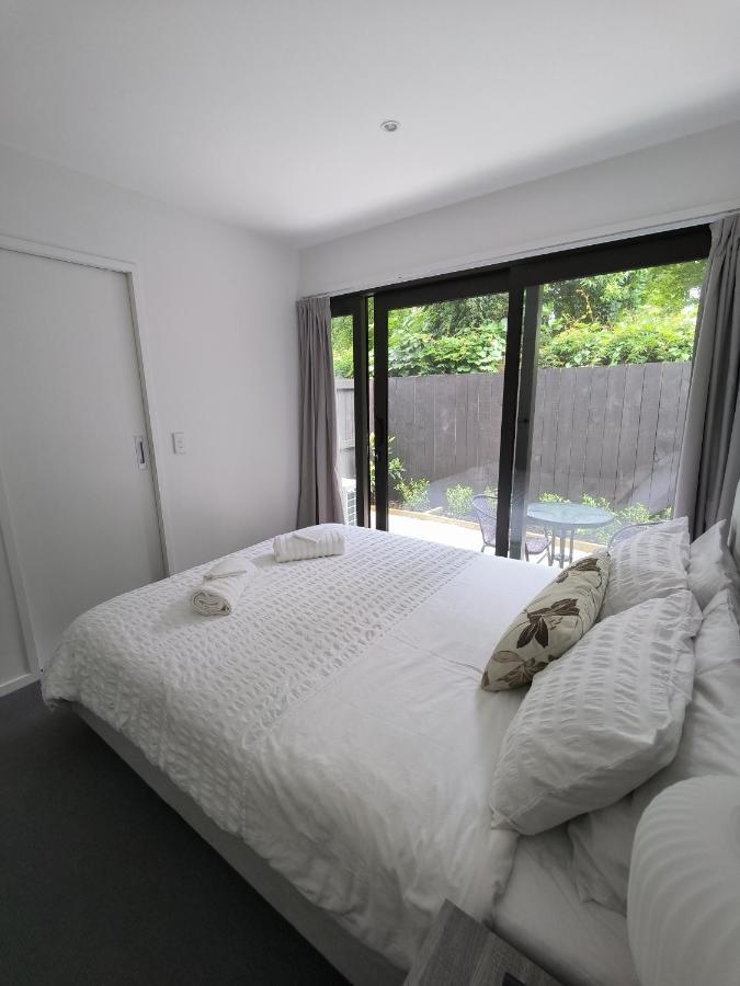 Private Room With Ensuite & Garden Epsom Оукланд Екстериор снимка